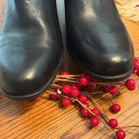 🆕BORN🍁Black LEATHER🖤Riding BOOTS Back Zipper 2” Heel Size 7M⭐️NEW with Tags - Picture 7 of 13